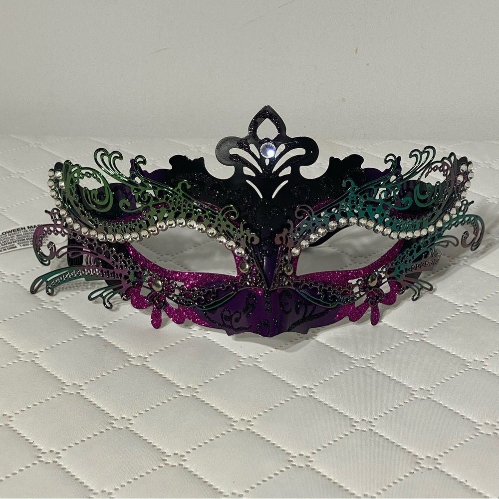 Iron Art Painting Half Face Party Mask Halloween Mardi Gras NWT